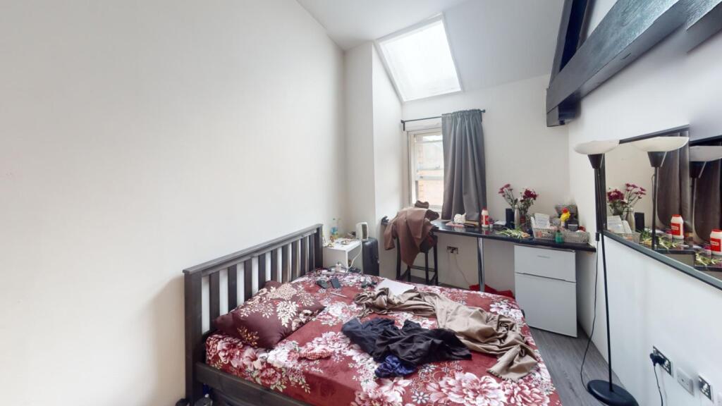 1-Barker-Gate-Flat-5-Bedroom 7