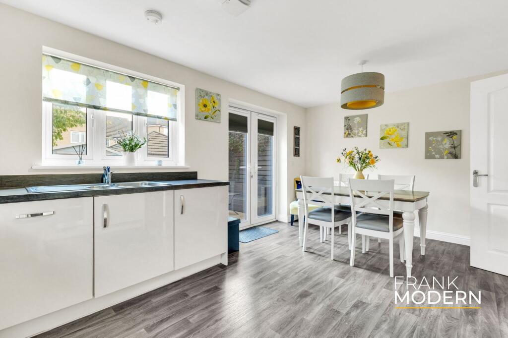 Kitchen / Diner