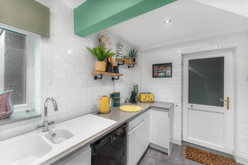 5 Orchard Way, Kings Sutton-10.jpg