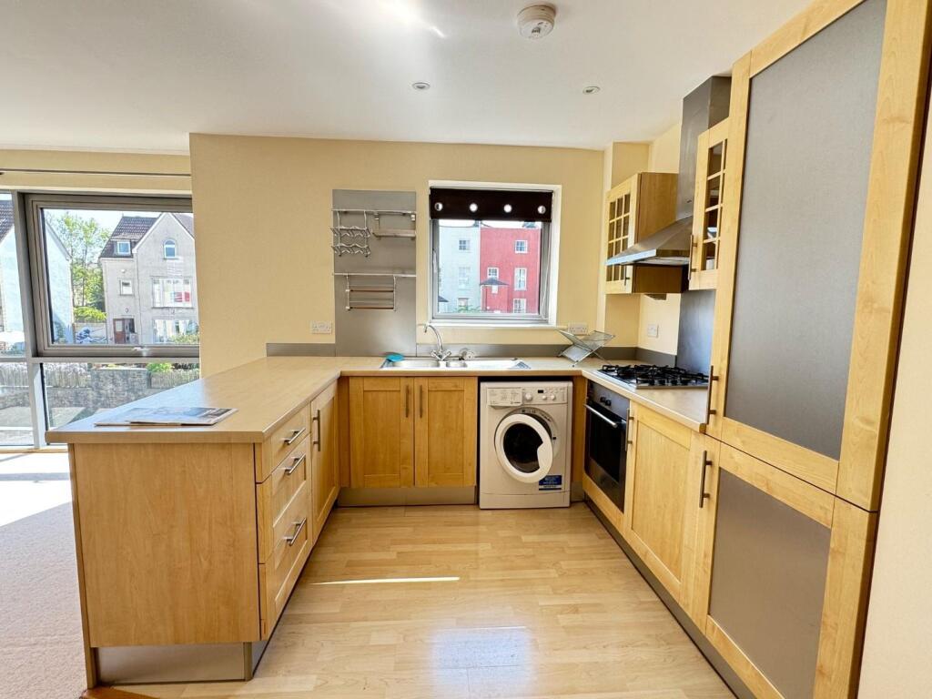 Kitchen 1.jpeg