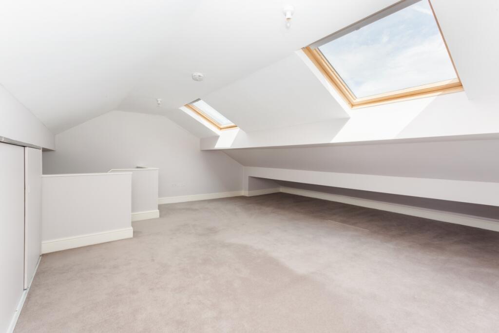 Coolhurst Road, 2...