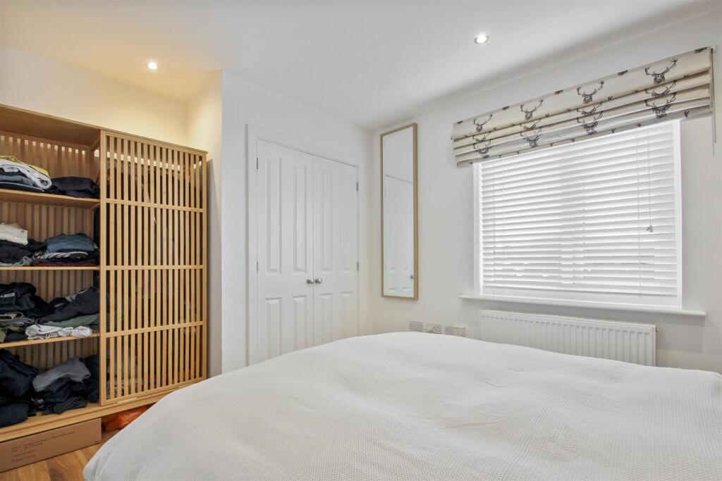 Drake House, 4-003.jpg