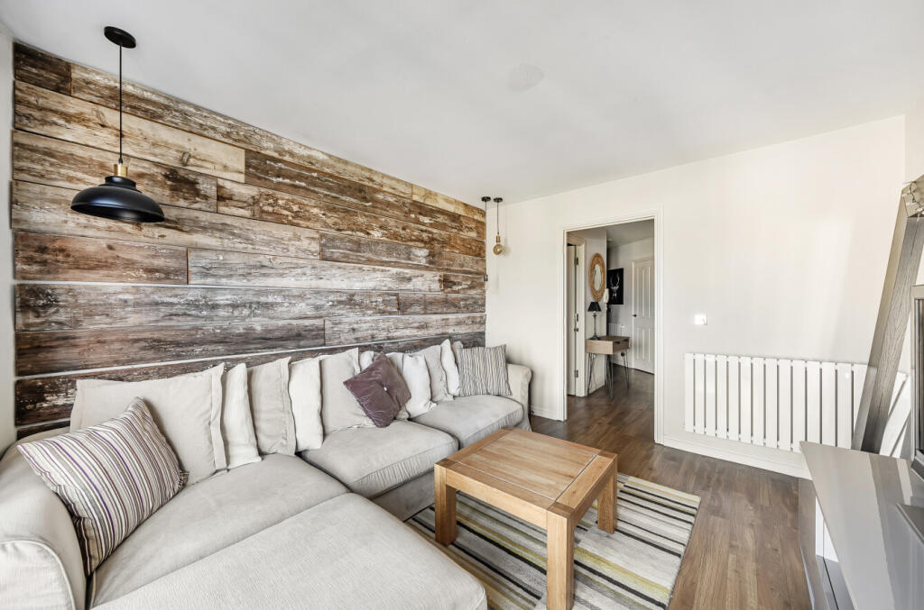 1315753-2-686d520...