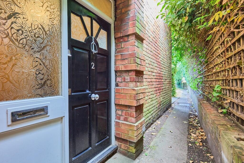 Edward Knight 202...