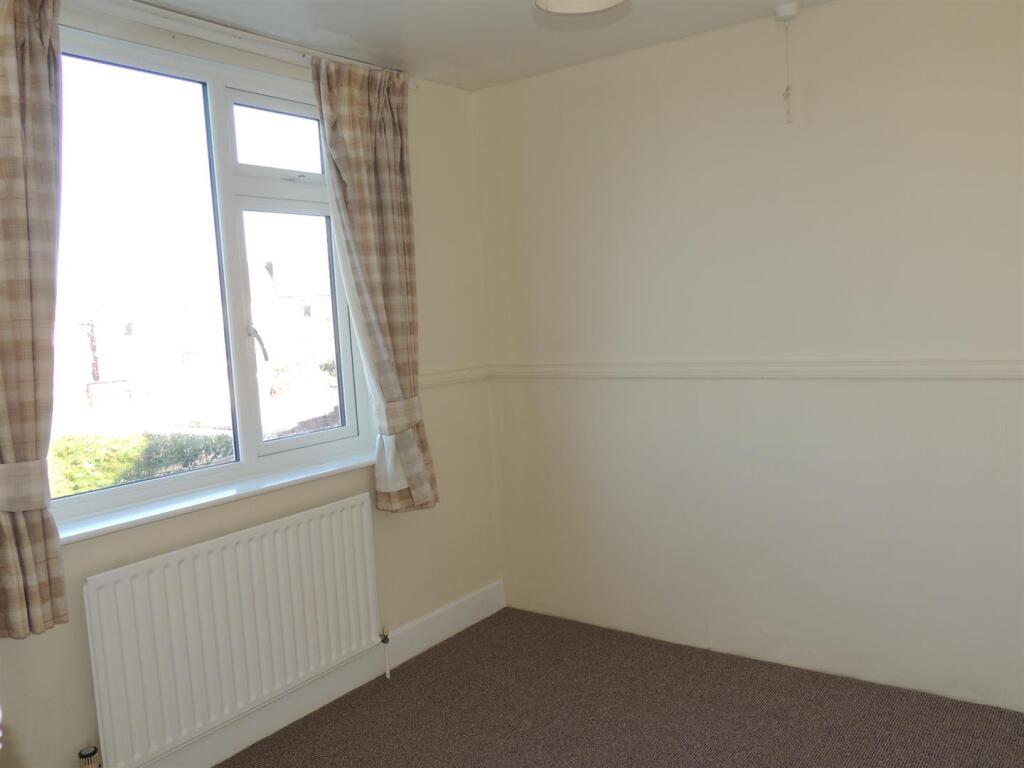 REAR BEDROOM