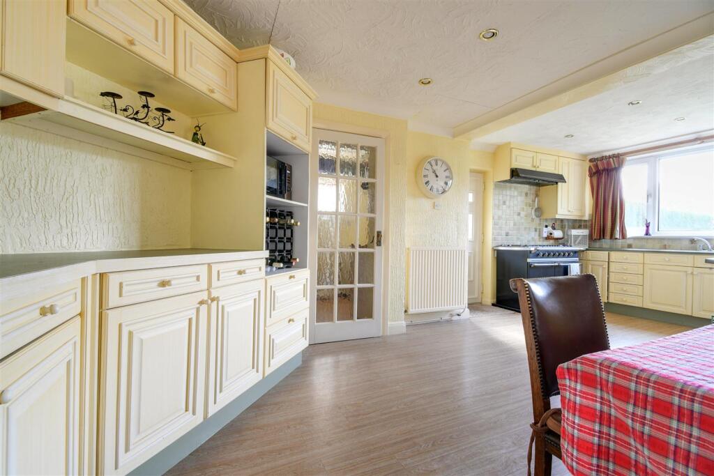 Kitchen diner