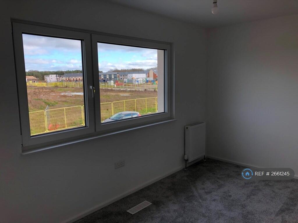 Bedroom 2 Overlooking Front