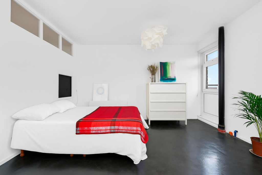 ChatGPT Image Jun 19, 2025, 12_04_36 PM.png