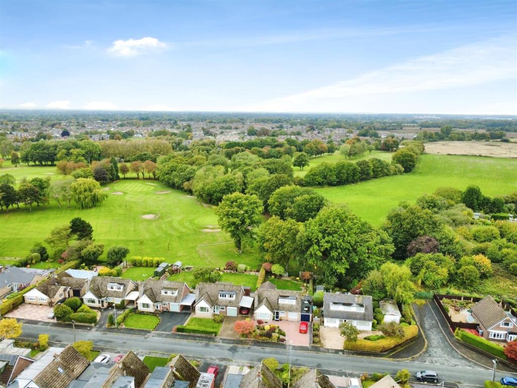 Surrounding Area/Golf Course