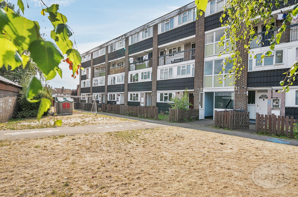 1abba276-a4b3-41c...