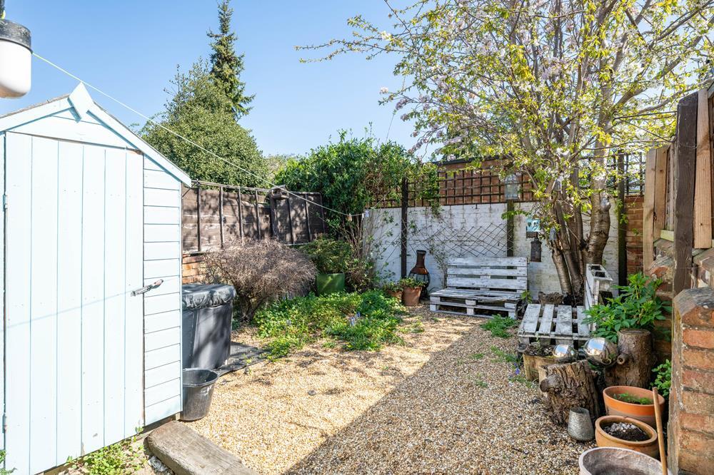 250417 - 99 George Street, Bedford - 05