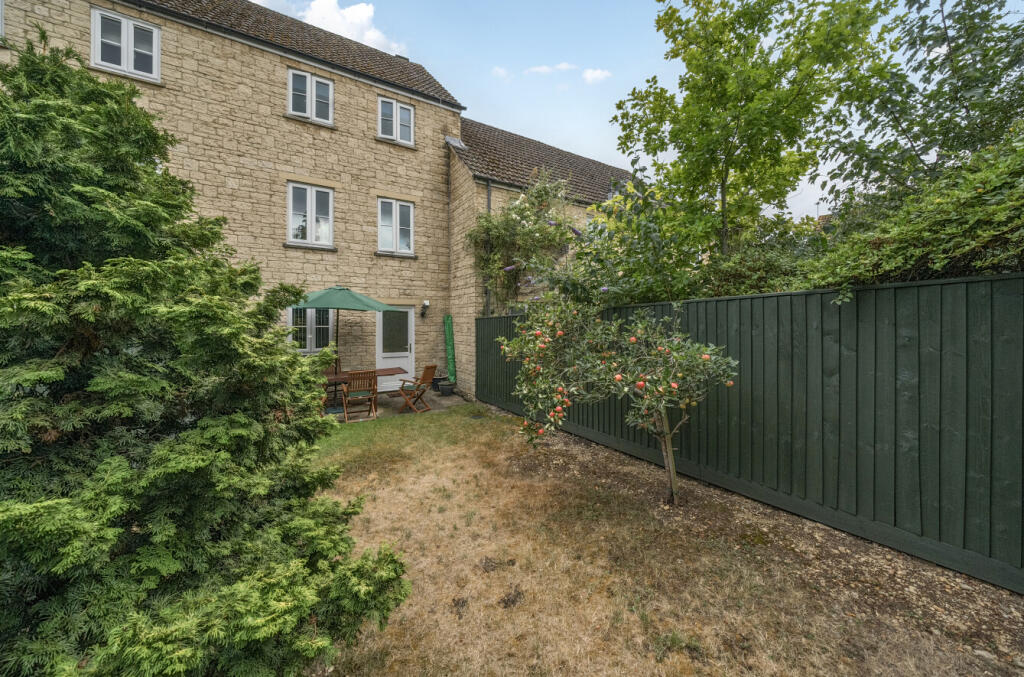 1331686568892a81352ef