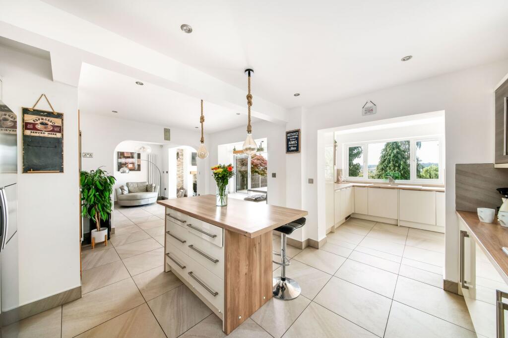 LIVING DINING KITCHEN