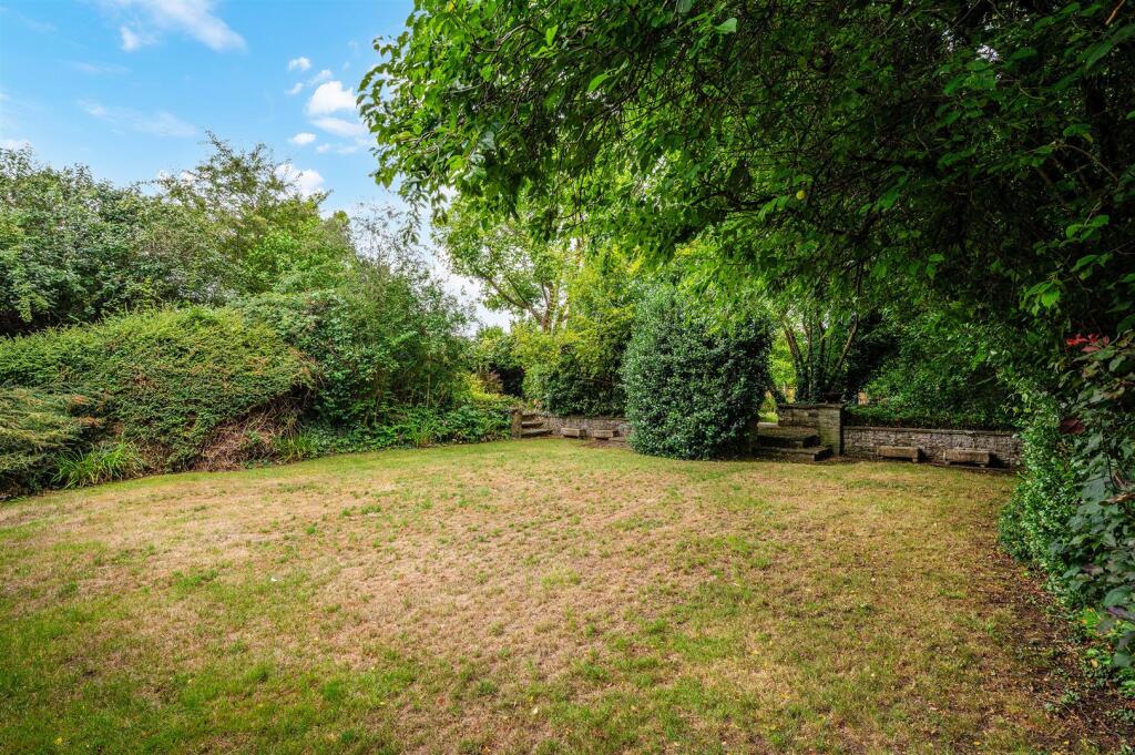 REIGATE ROAD - 17.jpg