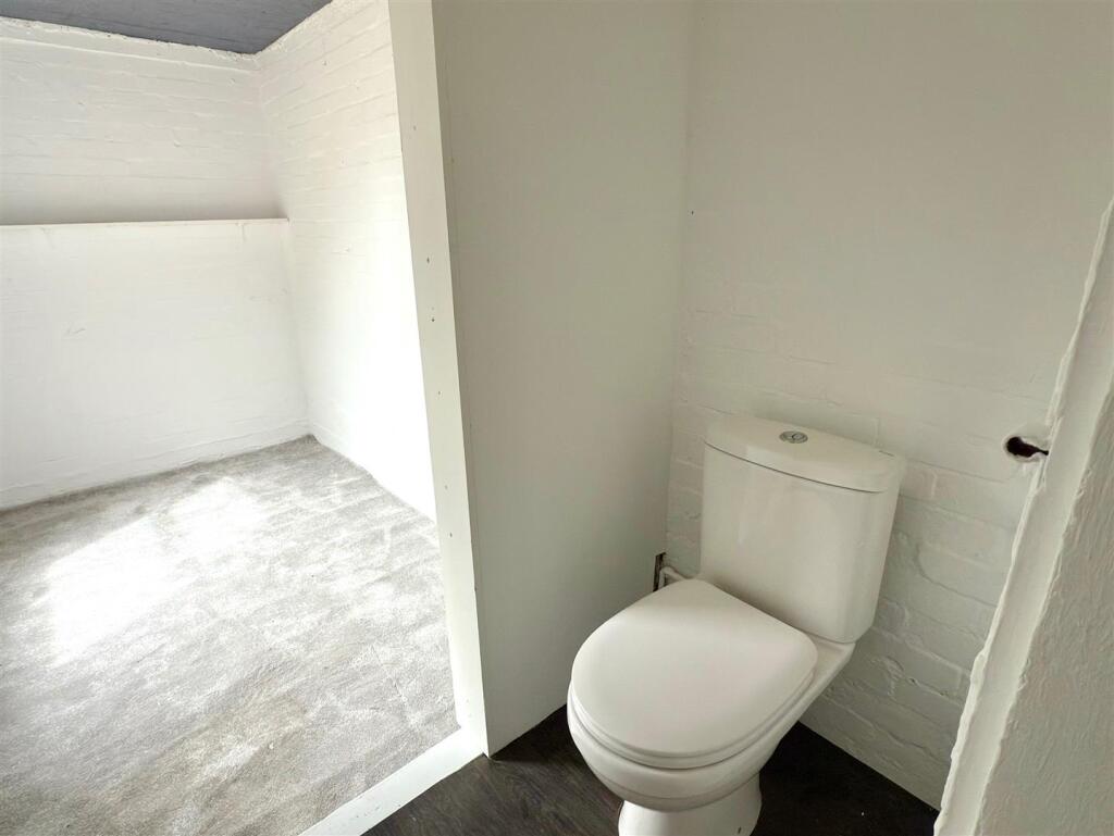WC.jpg