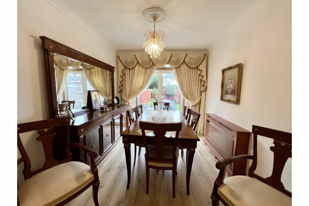 Living / Dining Room