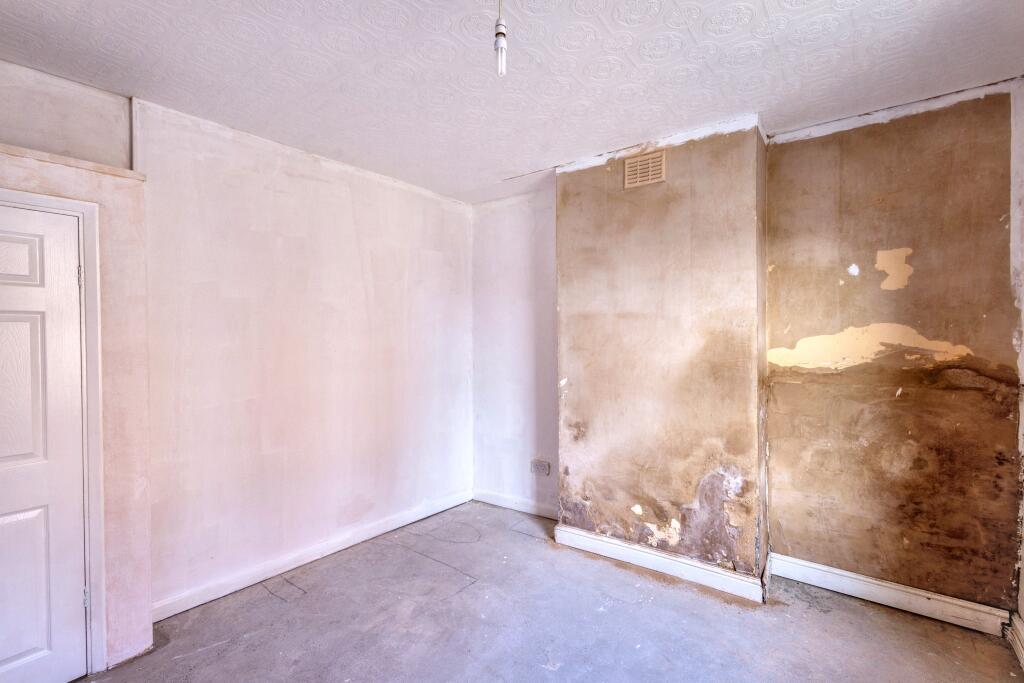 0249153.P6Jd9 T202509121139.jpg