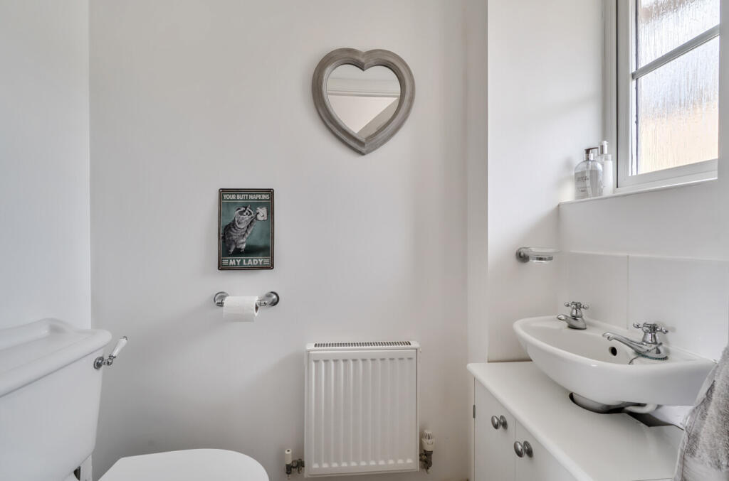 1332815-4-6892081...