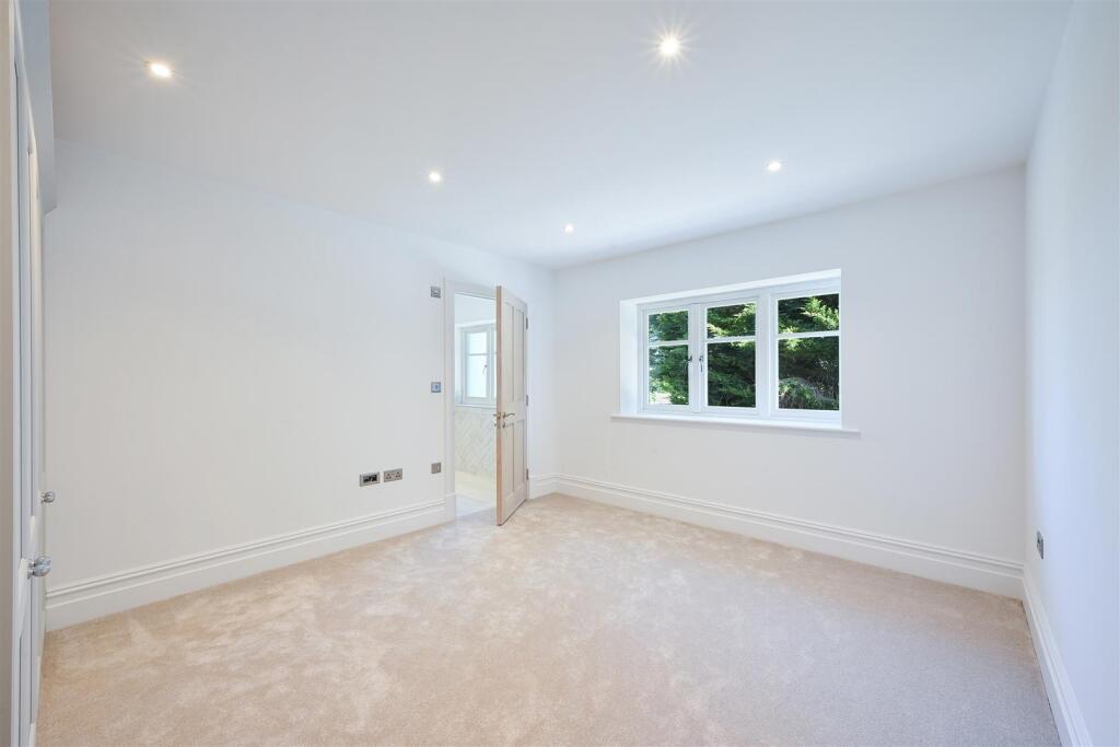 THE AVENUE,  PLOT 1- (14).jpg