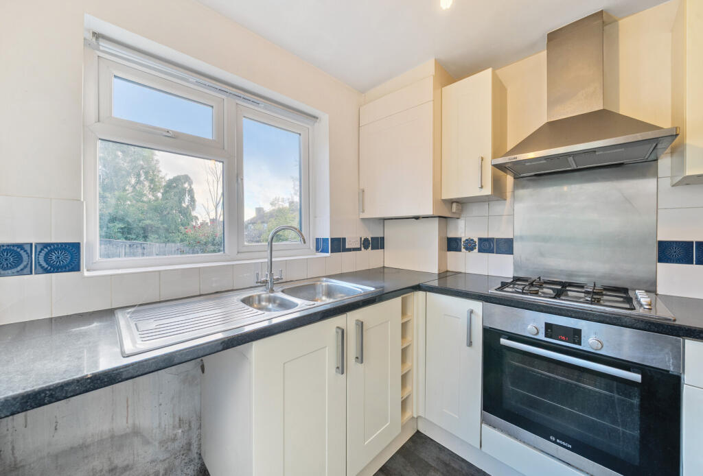 1333835-18-689339...