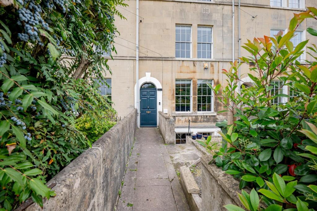 8 Caroline Buildings BA2 4JH-1.jpg