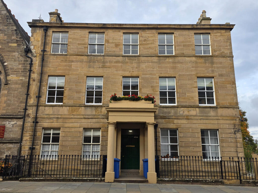8 Royal Mews, Cupar, KY15
