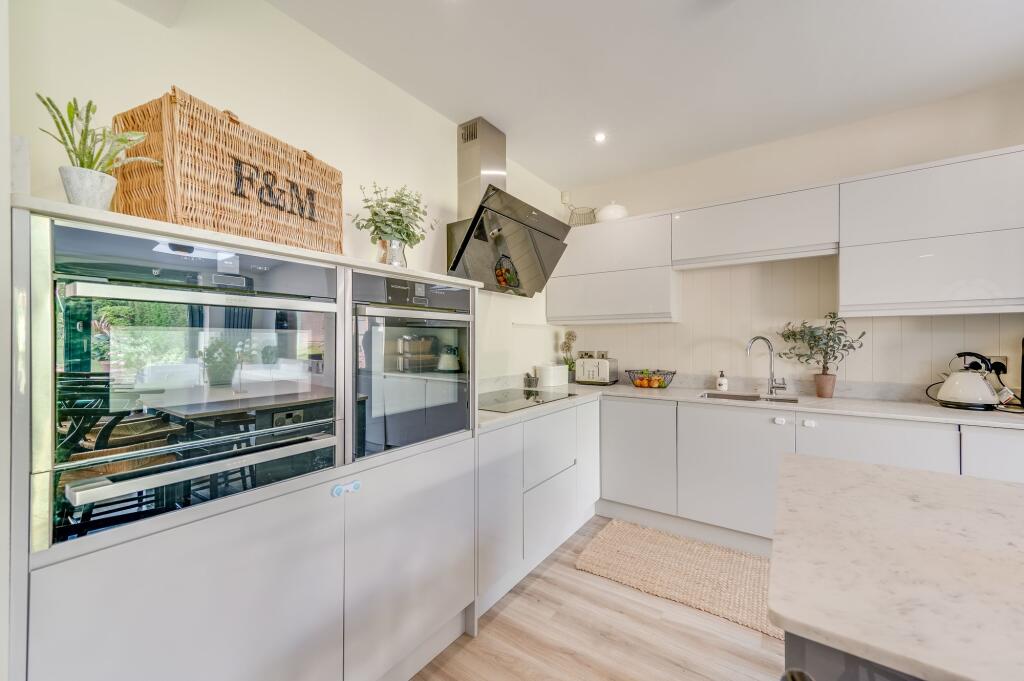 KITCHEN, DINER AND LIVING ROOM