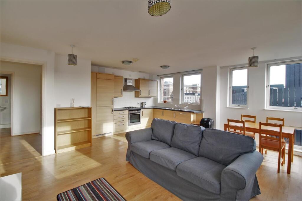 Open Plan Kitchen/Living
