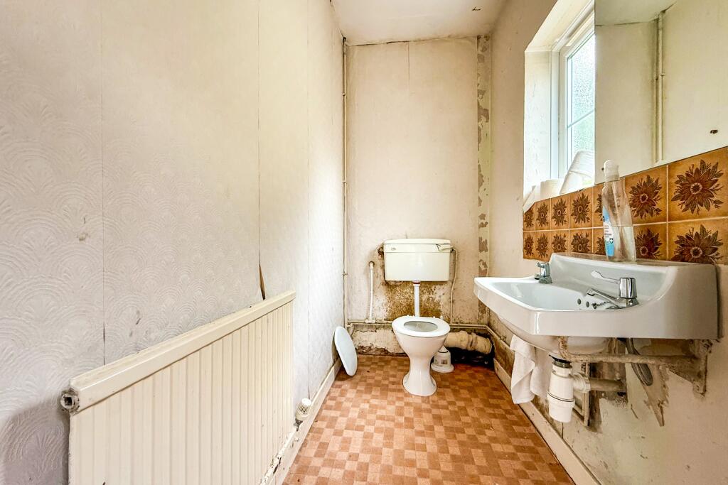 39 Penywern Road, Ystalyfera, Swansea, Wales, SA9 2NH