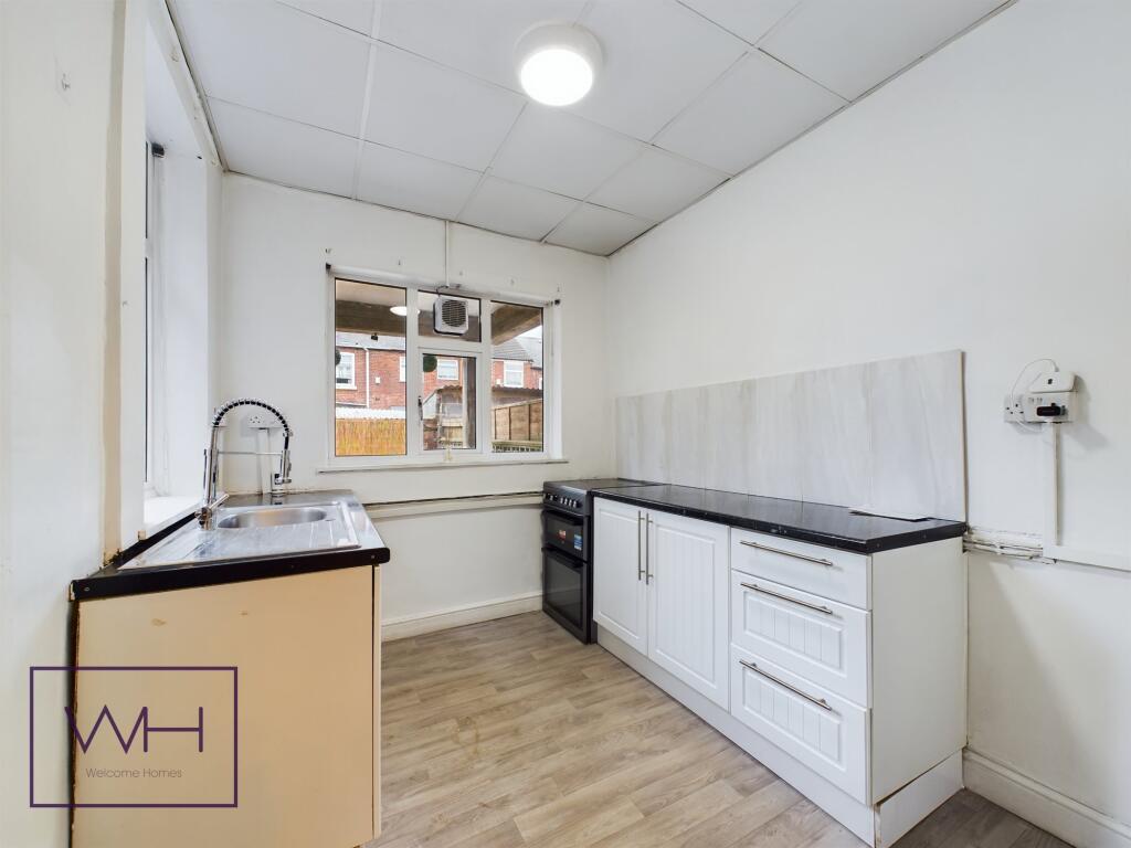 CAM03785G0-PR0159-ST