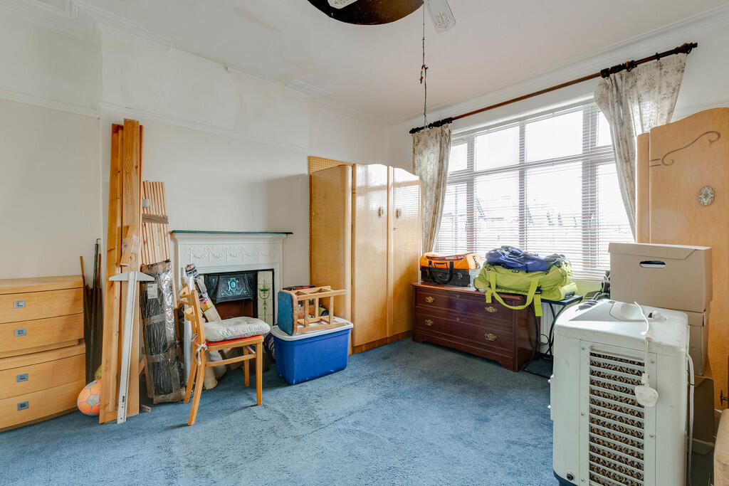 20 Grecian Cresce...