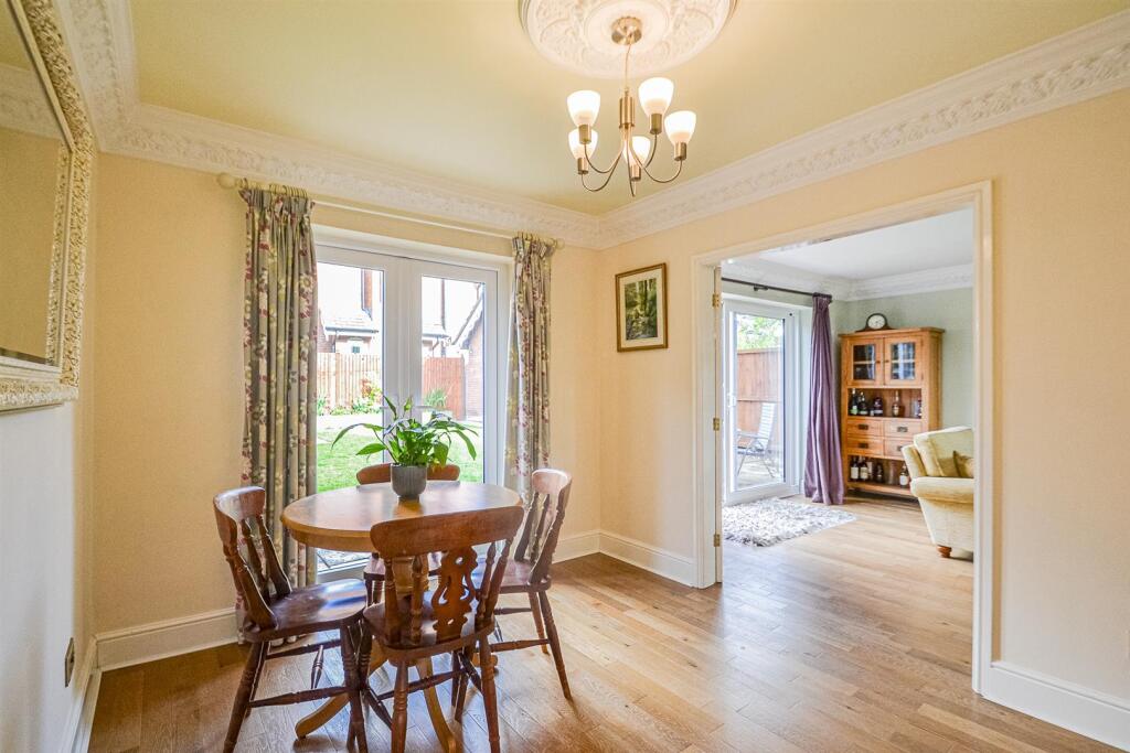 Dining Room to Lounge