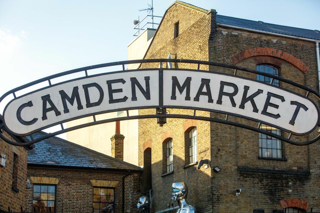 Hendon Waterside - Local Area