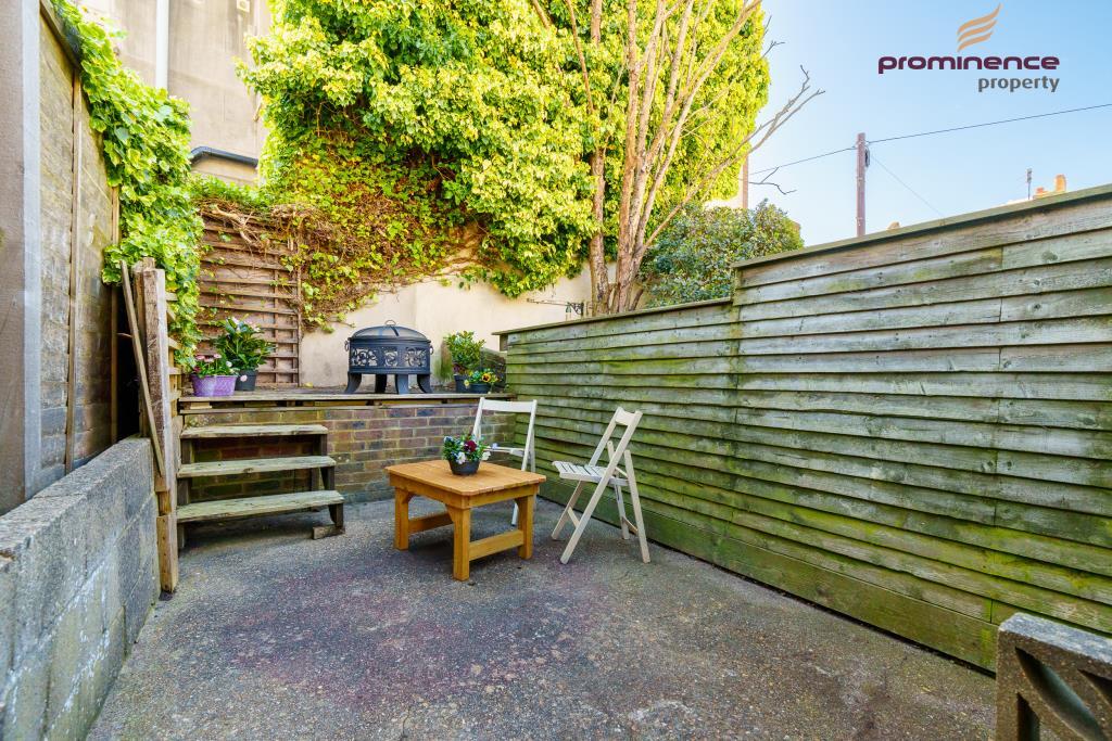 12 Shanklin Road-10_lge