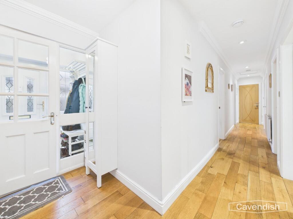 ENTRANCE HALLWAY