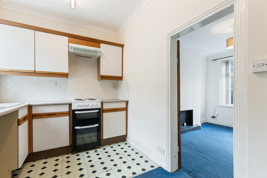 5 Longfield Rd, Sheffield 08_297.png