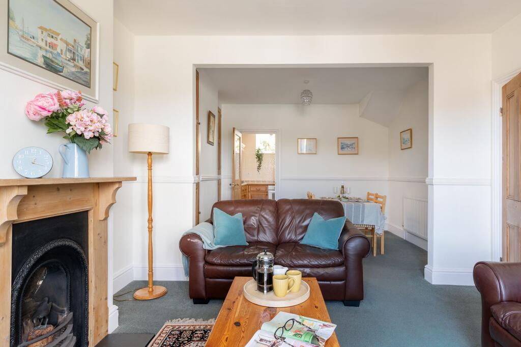 Highland Cottage, 88 Above Town, Dartmouth, Living and Dining Room