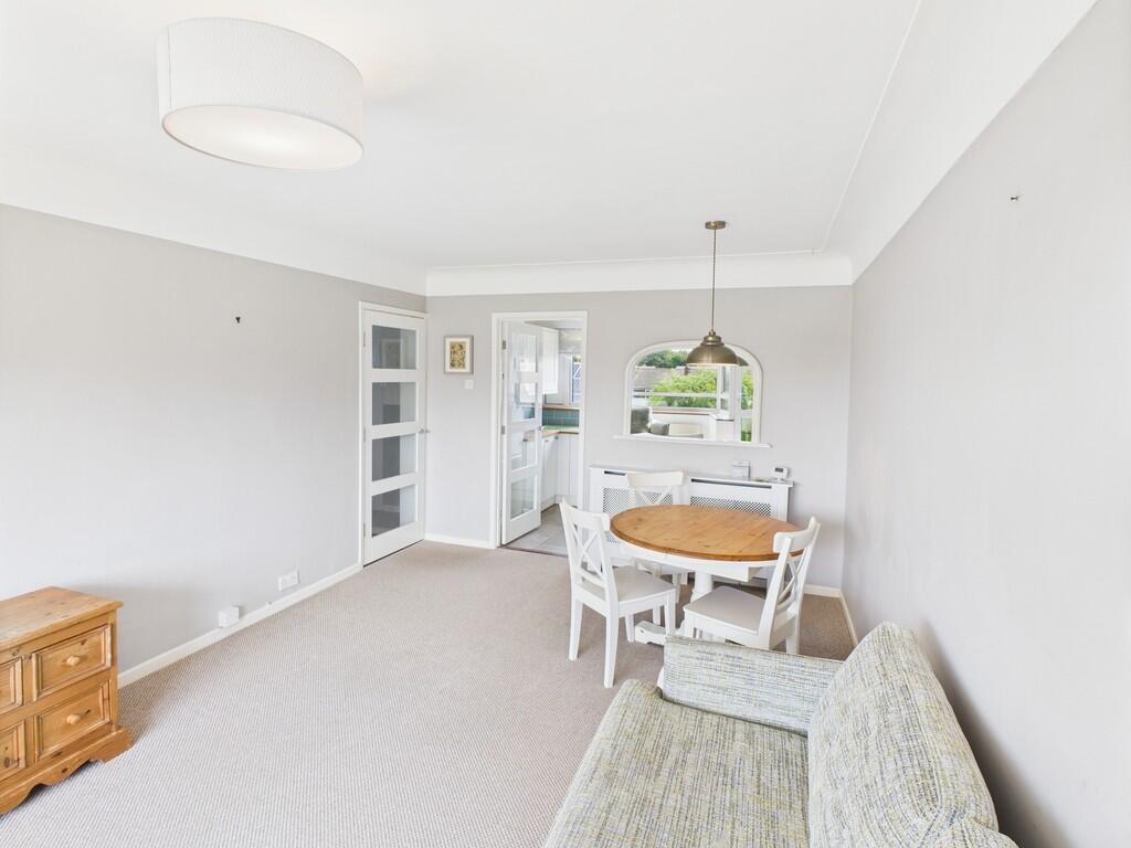 CAM02854G0-PR0422...