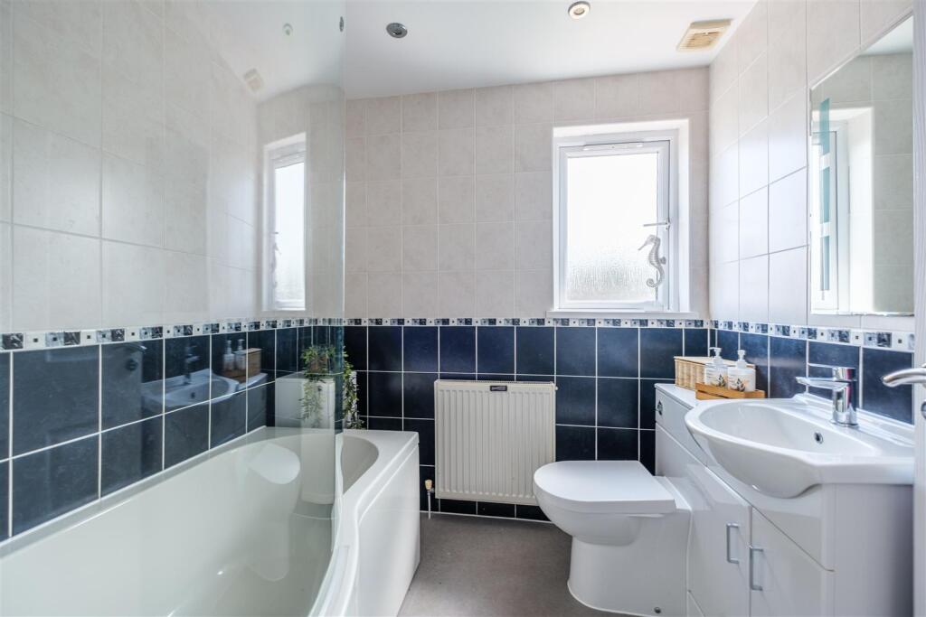 Dunavon Crescent-49.jpg