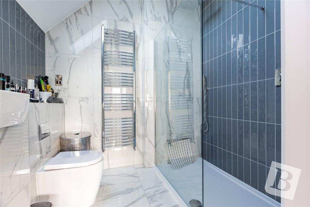 En-Suite 2