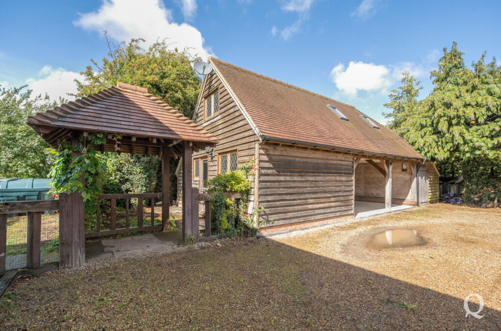 e085b86d-0565-448...