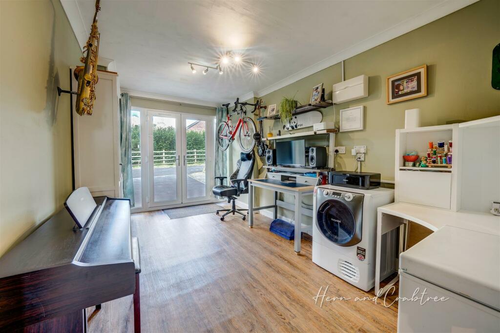 Potter Street, Old St Mellons, HernCrabtree (14).j