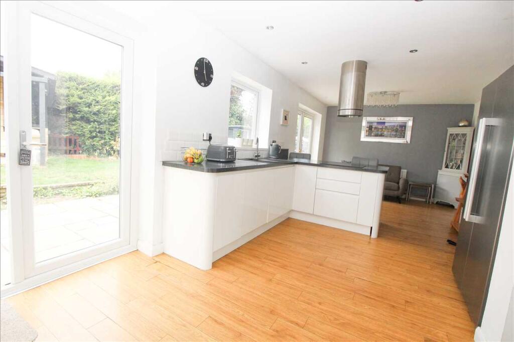 Additional view Open