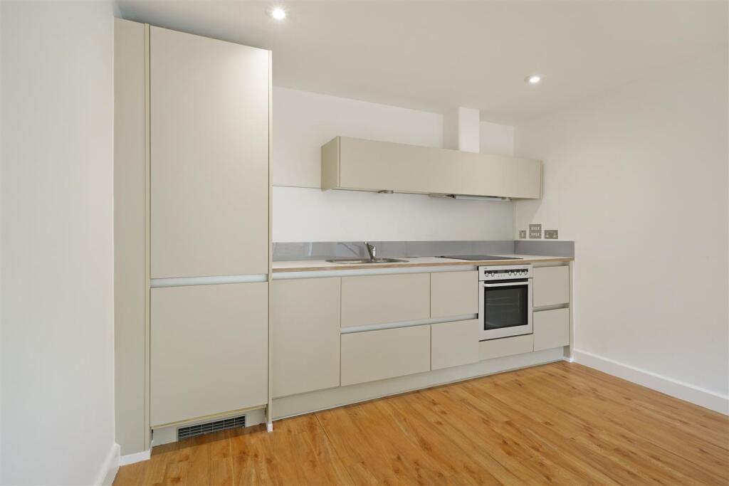 Flat 16, Rosegate House - npZYFV8bh6MSFBfRkDUA.jpg