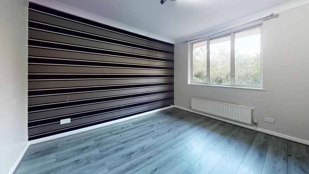 118 Covelees Wall, Winsor Park Estate, Beckton, London, E6 6WF