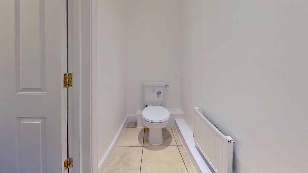 7-George-Mews-Bathroom 1.jpg