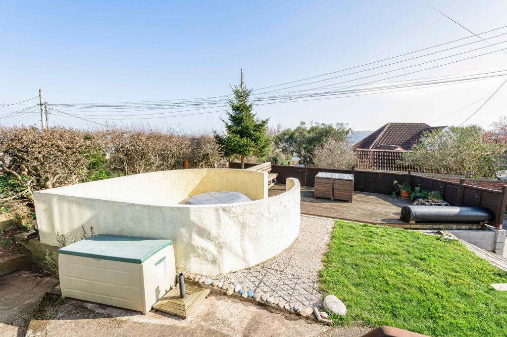 Gardens with entertaining areas