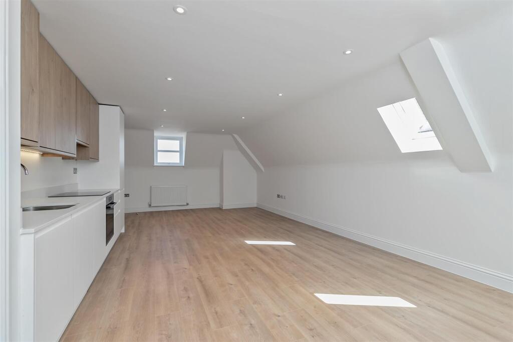 382HatfieldRoad-131.jpg