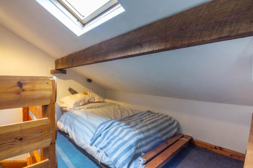 ATTIC ROOM 1