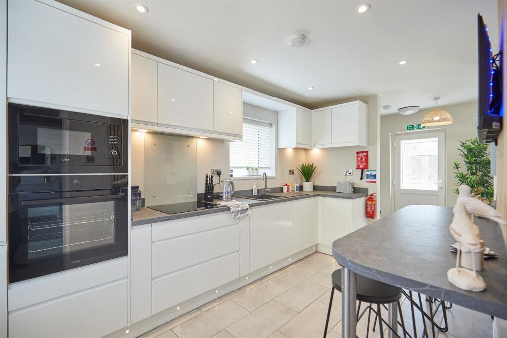 3 Fountains Road 18.jpg